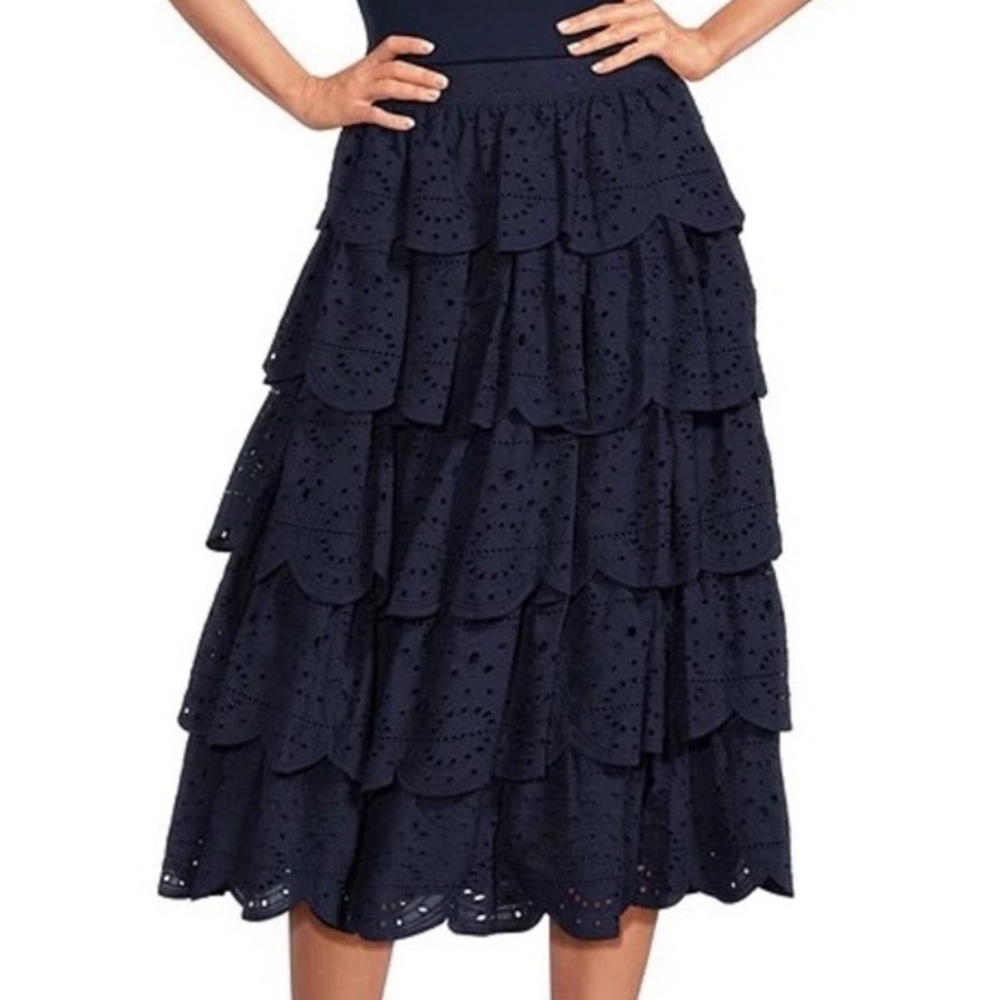 A loves a 100% cotton navy tiered broderie anglaise skirt